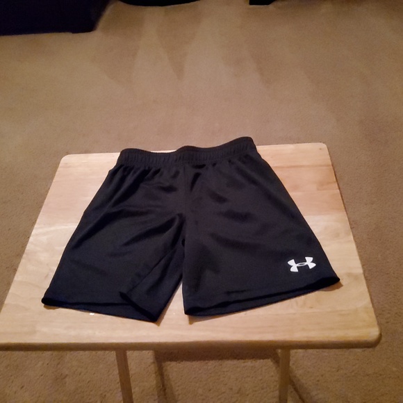 Under Armour Youth Boy Shorts (three pair) - Picture 5 of 8